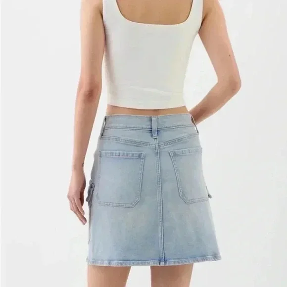 Gap Stone Washes Denim Cargo Mini Skirt NWT - Picture 2 of 11